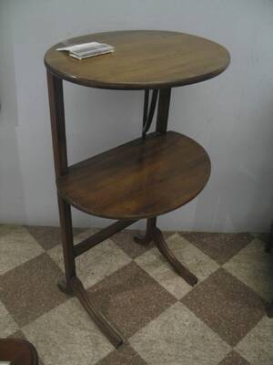 Cake-stand, mahogny