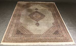 Indisk tæppe, ca. 350x250 cm.