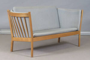 Erik Ole Jørgensen. Ttremmesofa