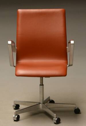 Arne Jacobsen. Oxford kontorstol, model 3273.