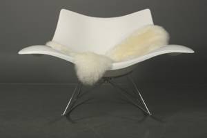 Thomas Pedersen Stingray Gyngestol i hvid glasfiber.