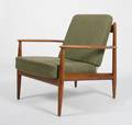 Grete Jalk 1920-2005. Hvilestol i teak m. originalt uld betræk.