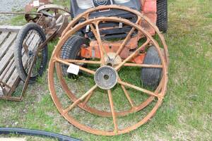 Järnhjul 2 st, diam 75 cm