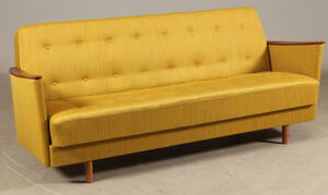 Dansk Møbelproducent. Sovesofa med armlæn af teak 1960erne. Denne vare er sat til omsalg under nyt varenummer 4382985