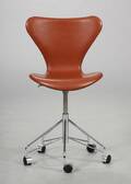 Arne Jacobsen. Syveren Kontorstol, læder, model 3117
