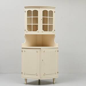 Hörnskåp, Sengustaviansk stil