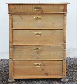 Byrå med fem lådor, tidigt 1900-tal