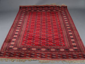 Pakistansk tæppe. 281 x 190 cm.