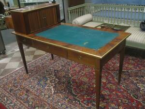Skrivbord med uppsats, sengustaviansk stil