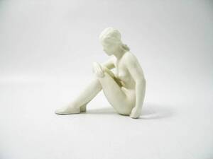 Figurin, sign. Schievelbein