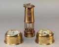 Ur, barometer og skibslampe 3