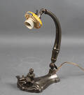 Klaverlampe af bruneret zink, ca. 1920érne 