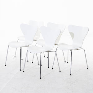 Sjuan stolar Arne Jacobsen