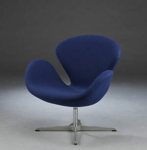 M35916 - Arne Jacobsen. Svanen, lænestol, uld