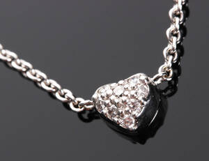 Ole lynggaard. Hjerte halskæde, 18 kt hvidguld