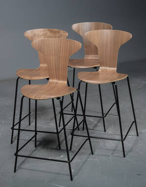 Arne Jacobsen, MunkegaardMyggen barstol 4 