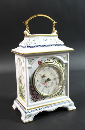 Tischuhr mit orientalischen Blumen