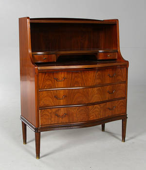 Dansk møbelproducent. sekretær, mahogni