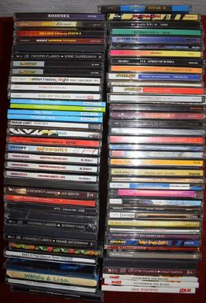 1 låda CD skivor A82