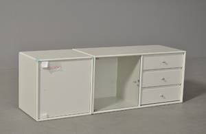 Peter J. Lassen f. 1930 Montana moduler i farven hvid 2