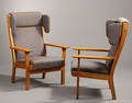 Hans J. Wegner. Et par øreklapstole. 2