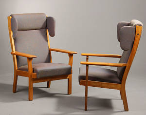 Hans J. Wegner. Et par øreklapstole. 2