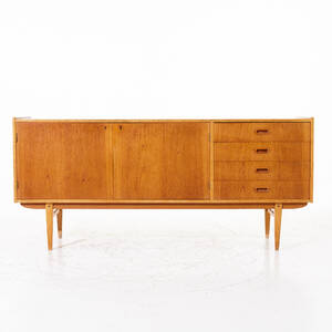 Sideboard 1900-talets mitt