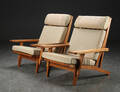 Hans J. Wegner. Par lænestole af eg, model GE-375 2