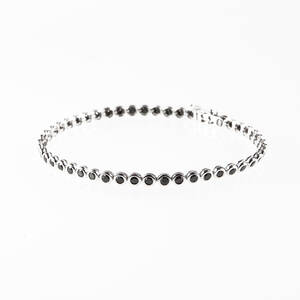 Armband med diamanter 