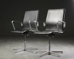 Arne Jacobsen. Par Oxford kontorstole, sort læder 2