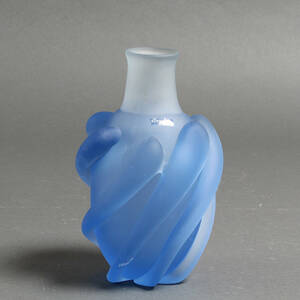 Konstglas