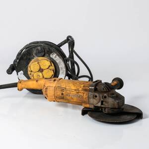 VINKELSLIP DeWalt D28423, sliptrissor, kabelvinda