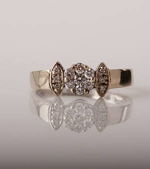 Lillefinger brillantring, i alt ca. 0.22 ct