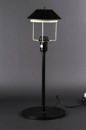 Flemming Agger for Le Klint. Bordlampe