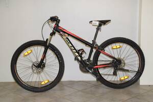 Mountainbike Scott, 21 vxl, skivbromsdämpare, 27 tum