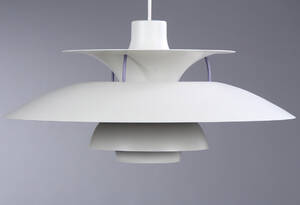 Poul Henningsen. PH5-pendel, hvid