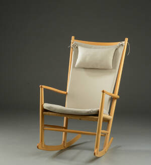 Hans J. Wegner. Gyngestol af bøgetræ, model J16  Denne vare er sat til omsalg under nyt varenummer 4208839