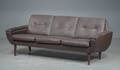 Sofa med brunt læder, 19601970erne Denne vare er sat til omsalg under nyt varenummer 5003055
