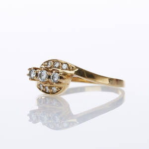 Ring med briljatslipade diamanter