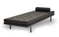 COUZ 173 Daybed med krydsfiner ramme og ben i metal.
