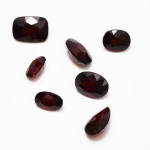Pyropgranater 7 st oinfattade 26,50 ct