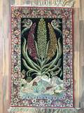 Seidenteppich mit floralem Motiv 