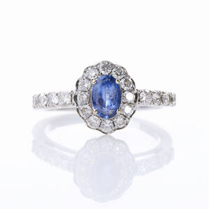 Ring med safir och diamanter