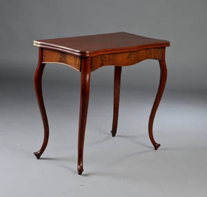 Spillebord af mahogni