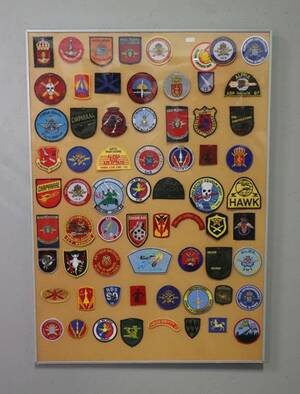 Militära tygmärkenpatches, inramat