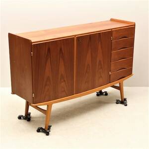 Sideboard
