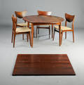 Dansk møbelproducent. Spisebord med fire stol. 7