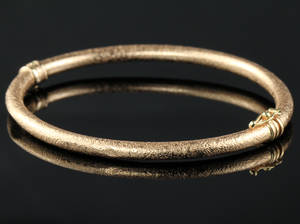 Guld armbøjle vægt ca. 6,4 gram