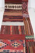 Persisk handvävd matta patchwork kelim, mått 460x76 cm.