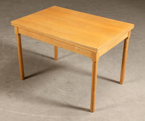Børge Mogensen. Sofabord, model 4500 af bøg.